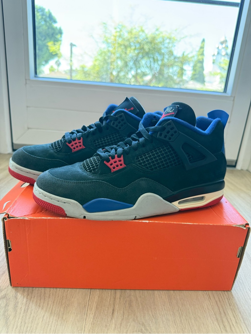 Jordan 4 Retro - Rare Air (White Lettering)